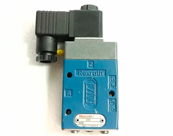 AVENTICS 3/2-way solenoid directional valve 3723522220 NW7 24VDC